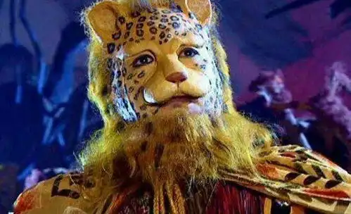 城会玩2022年火的第一个表情包竟然是来自西游记的豹子精