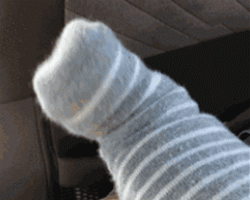 夏天小宝宝睡觉要穿袜子儿科专家说出现这4种情况千万要注意