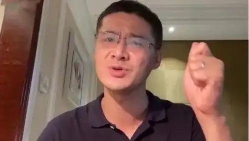 从复旦女神陈果,到法外狂徒罗翔,公知为何都逃不过人人喊打