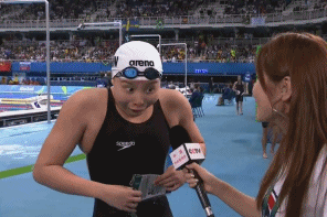 触不及防吴敏霞高颜值男友曝光记者当场懵圈...今天体育圈太精彩